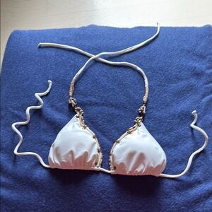 Vix White Triangle bikini top with removable cups